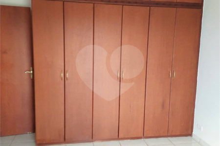 Sobrado à venda com 3 quartos, sendo 1 suíte,  em Jardim Regina, Indaiatuba, SP