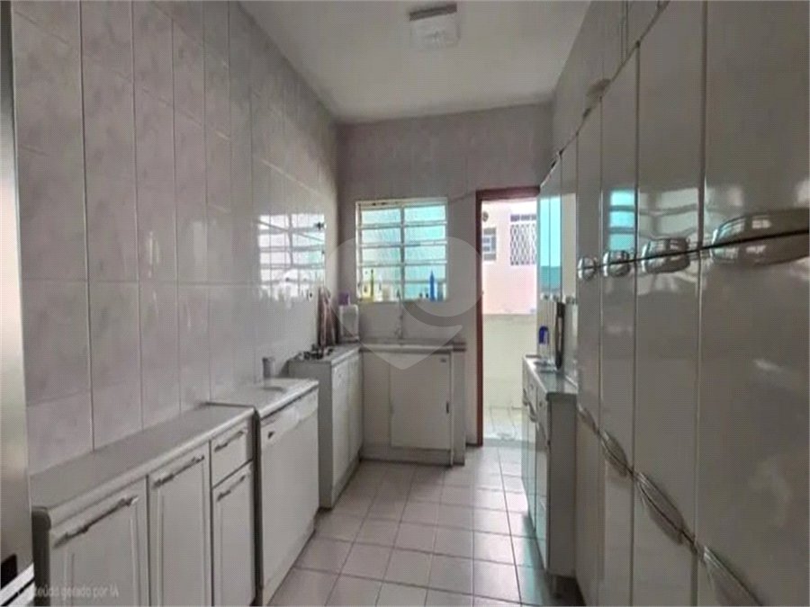 Casa Térrea à venda ou para alugar com 5 quartos, sendo 1 suíte, em Vila Vitório Mazzei, São Paulo, SP