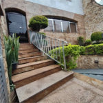 Casa à venda com 3 quartos, sendo 1 suíte, no condomínio Vila Paiva, São Paulo - SP
