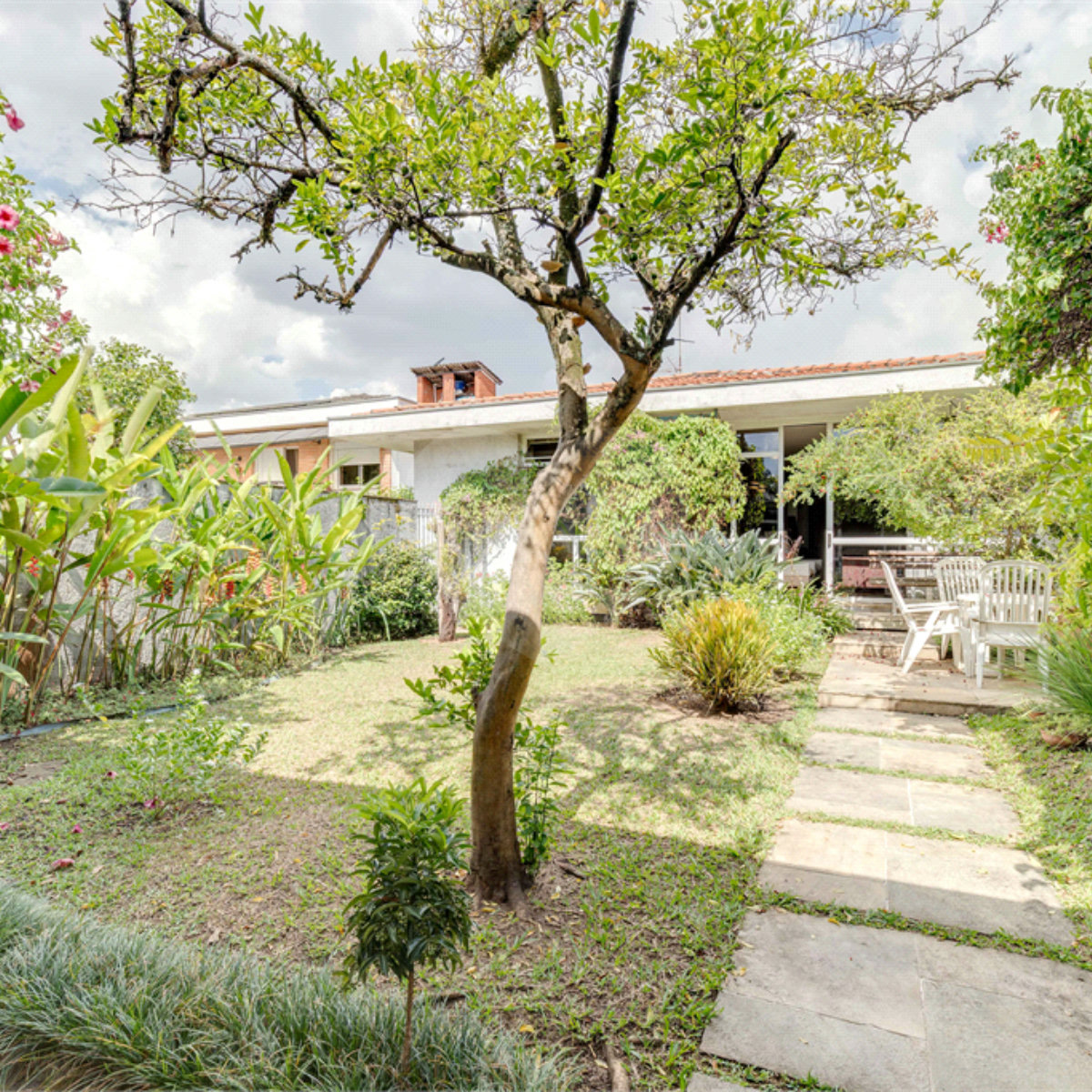 Casa Térrea à venda com 4 quartos, sendo 1 suíte, em Brooklin, São Paulo, SP