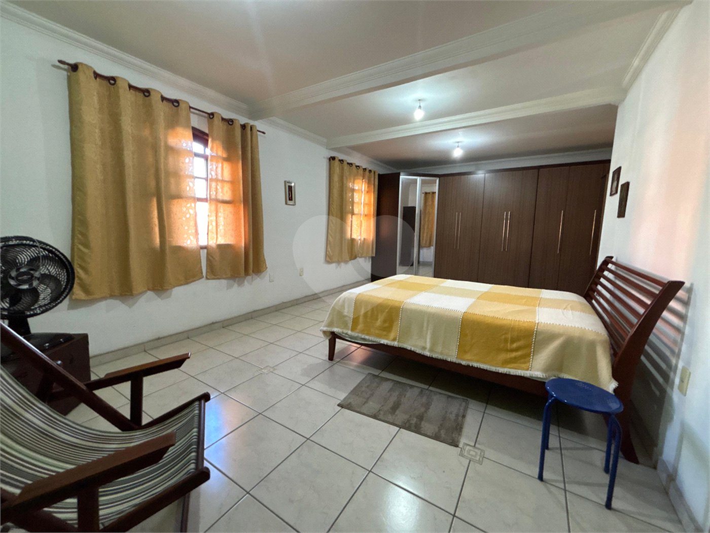 Casa à venda com 3 quartos, sendo 1 suíte, em Vila Galvão, Guarulhos, SP