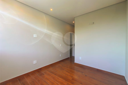 Casa à venda com 3 suítes no condomínio Terras de São Francisco, Sorocaba - SP