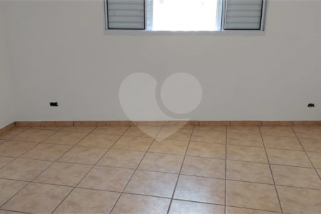 Sobrado à venda com 3 quartos, sendo 2 suítes, em Vila Paulicéia, São Paulo, SP