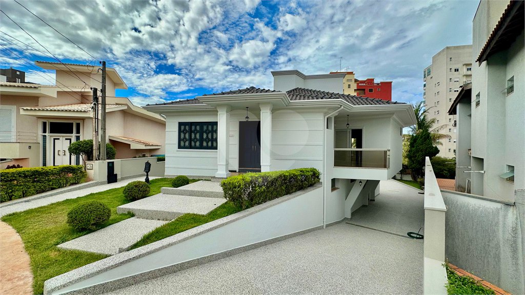Casa a venda no Parque Faber Castell I