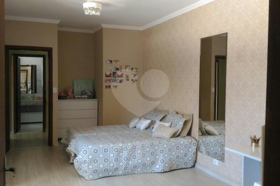 Sobrado à venda com 3 quartos, sendo 1 suíte,  em Imirim, São Paulo, SP