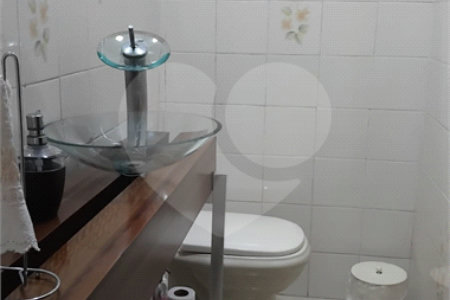 Casa à venda com 4 quartos, sendo 3 suítes,  em Vila Polopoli, São Paulo, SP