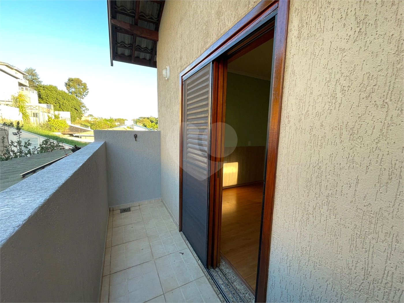 Casa para alugar com 3 suítes no condomínio Bosque de Grevilea, Vinhedo - SP