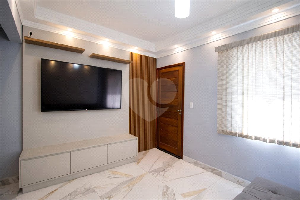 Casa à venda com 2 quartos no condomínio Karolyne, Votorantim - SP