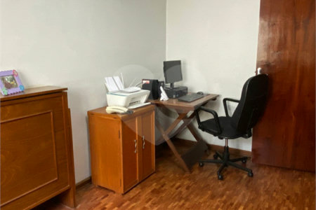Sobrado à venda com 4 quartos, sendo 1 suíte, em Sumaré, São Paulo, SP