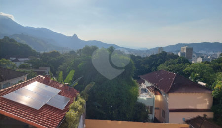 Casa à venda com 5 quartos, sendo 2 suítes,  em Tijuca, Rio de Janeiro, RJ