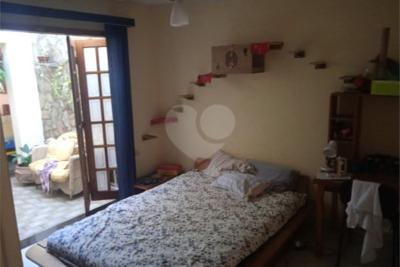 Casa à venda com 8 quartos, sendo 3 suítes, em Jardim Terceiro Centenário, Atibaia, SP