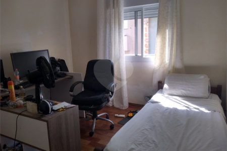 Casa em condomínio à venda com 3 quartos, sendo 1 suíte,  em Jardim Caboré, São Paulo, SP