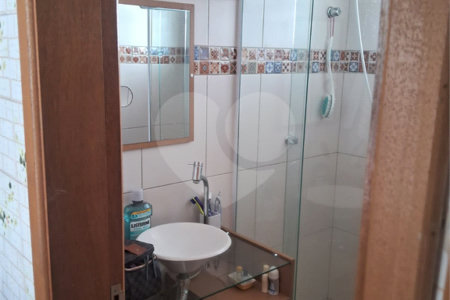 Casa à venda com 3 quartos, sendo 2 suítes, no condomínio Rio Bon, Rio de Janeiro - RJ