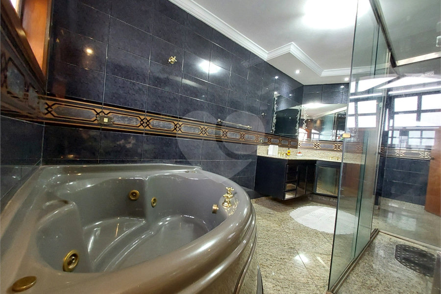 Casa à venda com 3 suítes em Vila Pereira Barreto, São Paulo, SP