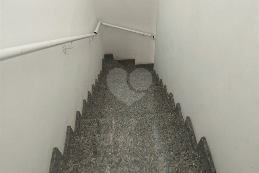 Casa à venda com 5 quartos, sendo 1 suíte, em Vila Medeiros, São Paulo, SP