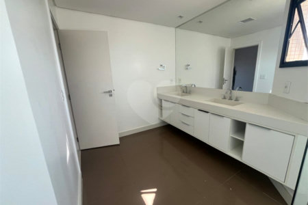 Apartamento à venda com 3 suítes no Centro, Sorocaba, SP