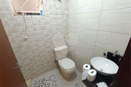 Sobrado à venda com 4 quartos em Jardim Esther, São Roque, SP