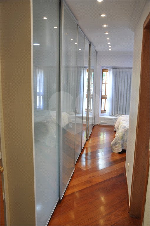 Sobrado à venda com 5 quartos, sendo 3 suítes, em Mandaqui, São Paulo, SP