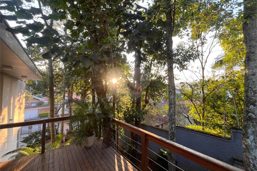 Casa à venda com 3 suítes no condomínio Domus, São Paulo - SP
