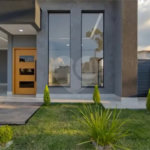 Casa à venda com 3 quartos, sendo 1 suíte,  no condomínio Terras do Vale, Caçapava - SP