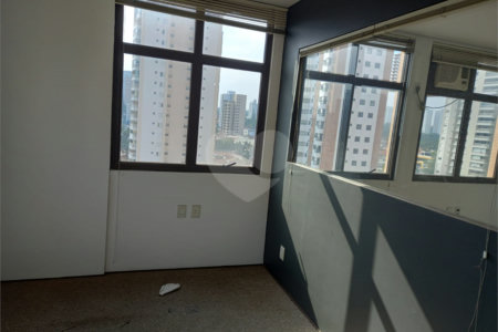 Sala à venda em Chácara Santo Antônio, São Paulo, SP