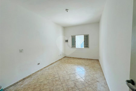Casa à venda com 3 quartos, sendo 1 suíte, em Vila Galvão, Guarulhos, SP