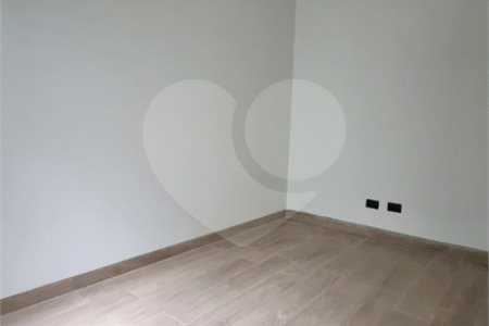 Casa à venda com 3 quartos, sendo 1 suíte, no condomínio Village Moutonnée, Salto - SP