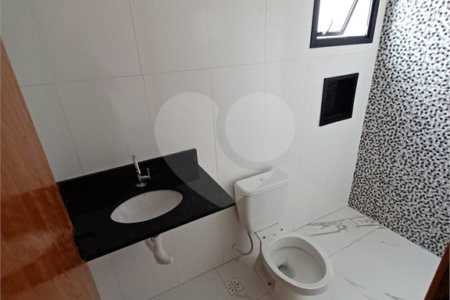 Sobrado à venda com 2 quartos, sendo 1 suíte, em Jardim Patente Novo, São Paulo, SP