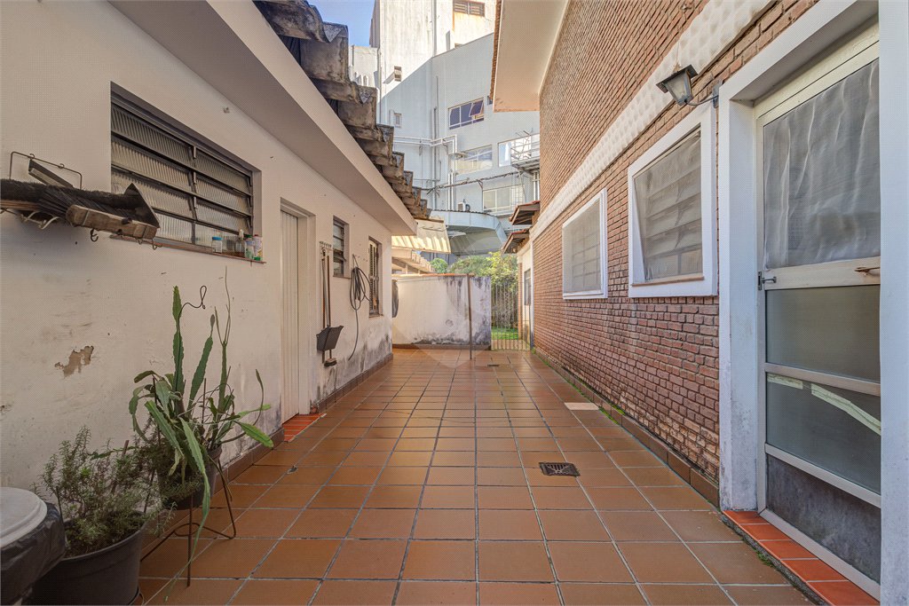 Sobrado à venda com 3 quartos, sendo 1 suíte, em Brooklin, São Paulo, SP