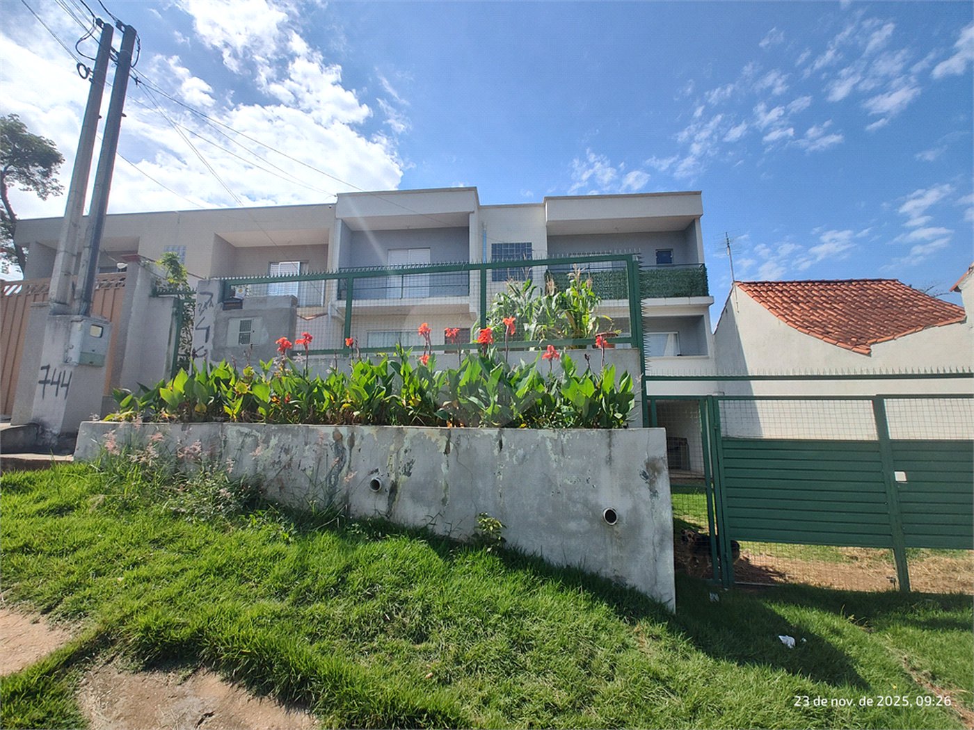 Sobrado à venda com 3 quartos, sendo 1 suíte, em Chácaras Maringá, Atibaia, SP
