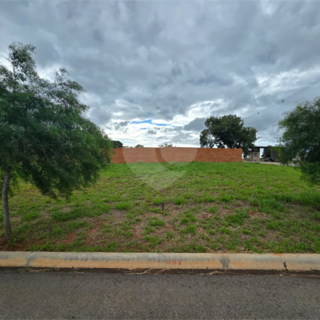 Terreno à venda em Jardim Nova Era, Itapetininga, SP