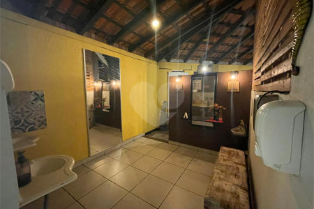 Sobrado à venda com 2 quartos, sendo 1 suíte, em Estância Balneária Hawai, Caraguatatuba, SP