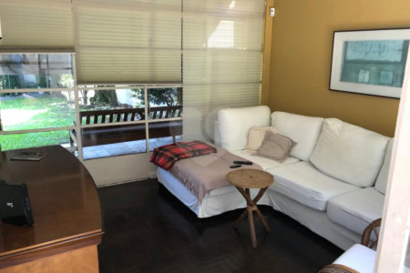 Casa Térrea à venda com 3 suítes em Jardim Petrópolis, São Paulo, SP