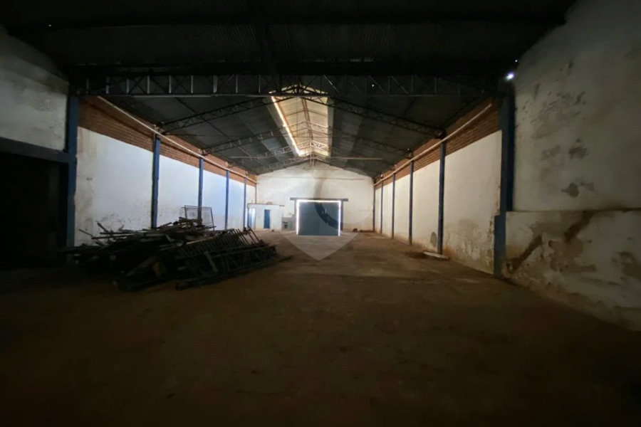 Terreno e Barracão comercial à venda ou locação, no bairro Santa Rosa - Piracicaba/SP.