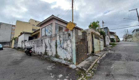 Casa Térrea à venda com 4 quartos, sendo 2 suítes, em Vila Gustavo, São Paulo, SP