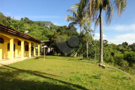 Chácara à venda com 4 suítes em Monte Alegre, Vinhedo, SP