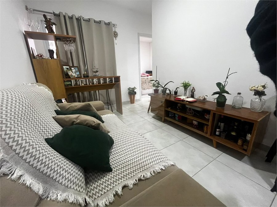 Apartamento à venda com 2 quartos em Vila Asem, Itapetininga, SP