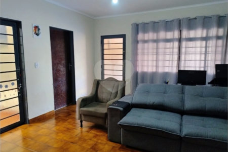 Casa à venda com 3 quartos, sendo 1 suíte, em Vila Mariana, Ribeirão Preto, SP