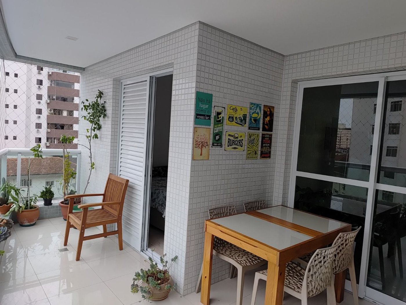 Apartamento com 2 dormitórios à venda, 76 m² por R$ 1.150.000,00 - Gonzaga - Santos/SP