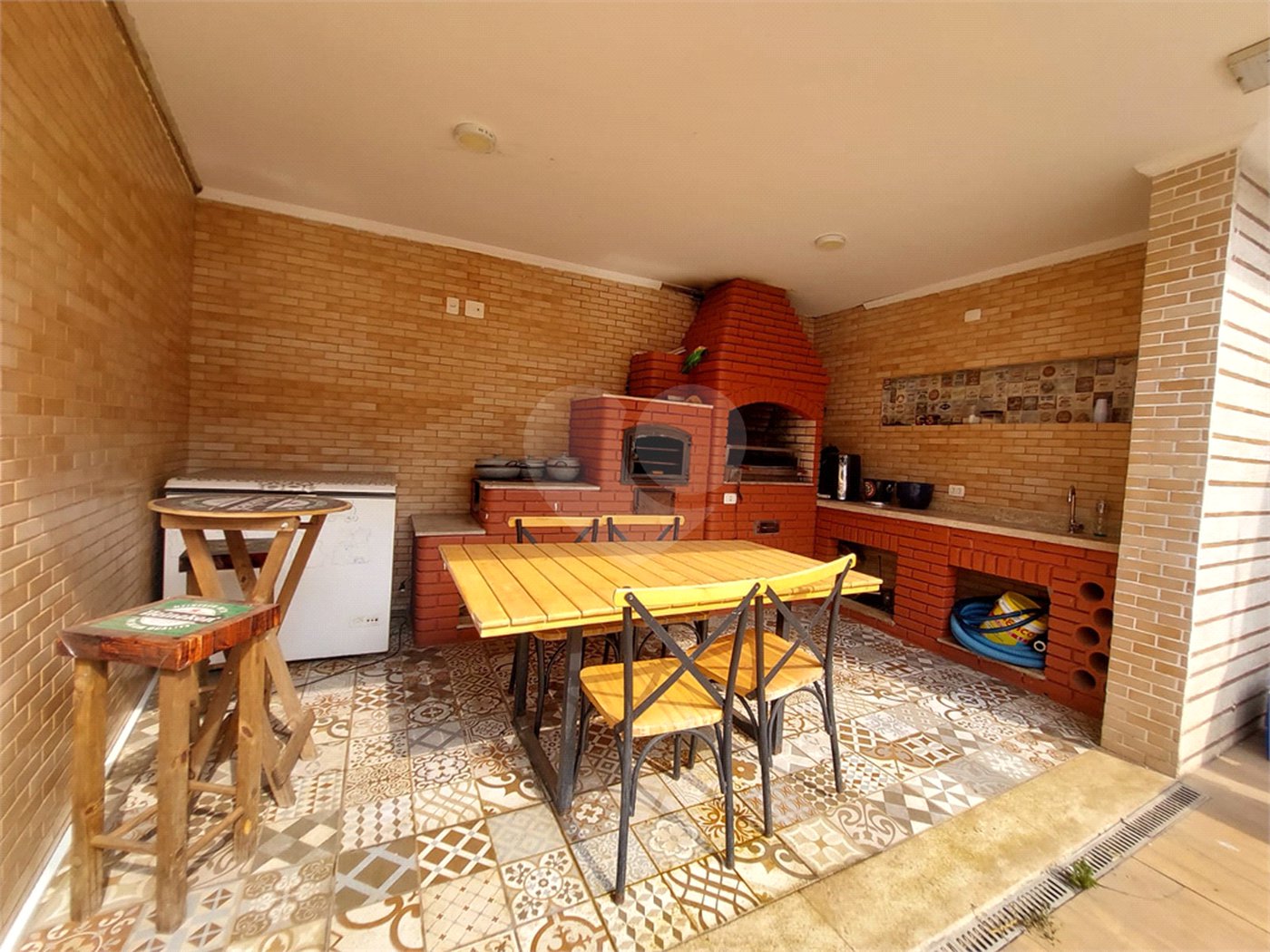 Casa à venda com 4 suítes em Lapa, São Paulo, SP