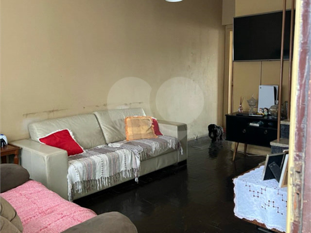 Sobrado à venda com 2 quartos em Vila Nivi, São Paulo, SP