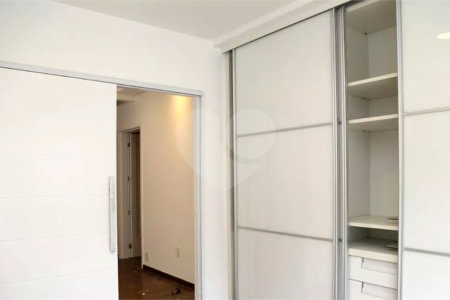 Casa à venda com 3 suítes no condomínio Residencial Morumbi, São Paulo - SP