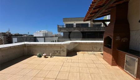 Cobertura à venda com 3 quartos, sendo 1 suíte, em Passagem, Cabo Frio, RJ