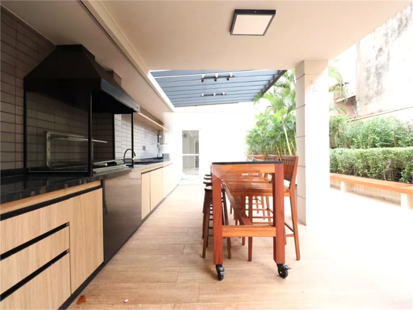 Apartamento à venda ou para alugar com 2 quartos, sendo 1 suíte, em Barra Funda, São Paulo, SP