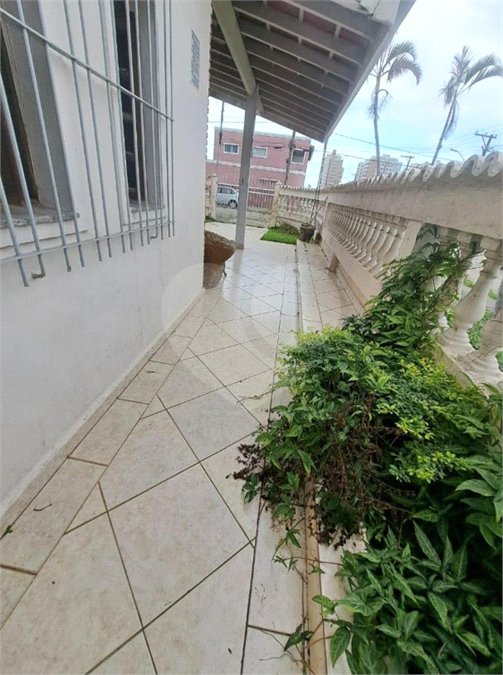 Casa à venda com 4 quartos, sendo 1 suíte, em Indaiá, Caraguatatuba, SP