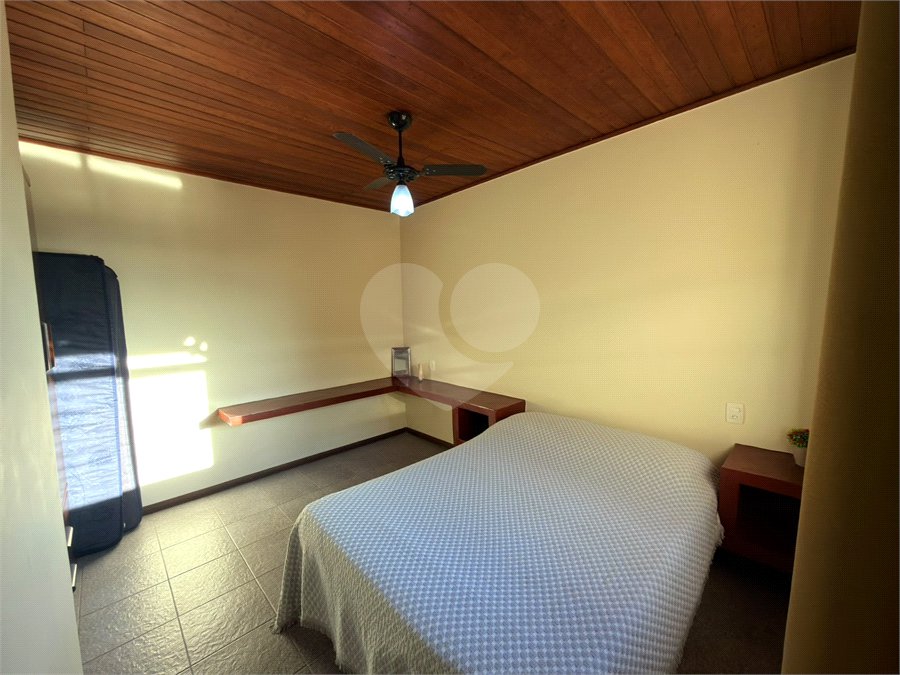 Cobertura à venda com 4 quartos, sendo 2 suítes,  em Braga, Cabo Frio, RJ