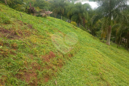 Terreno à venda no condomínio Portal do Igaratá, Igaratá - SP