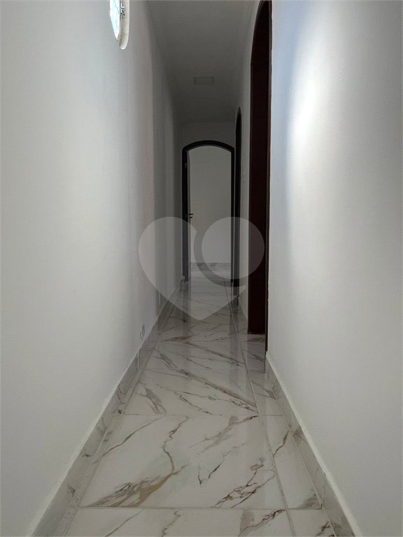 Sobrado à venda com 3 quartos em Vila Laís, São Paulo, SP