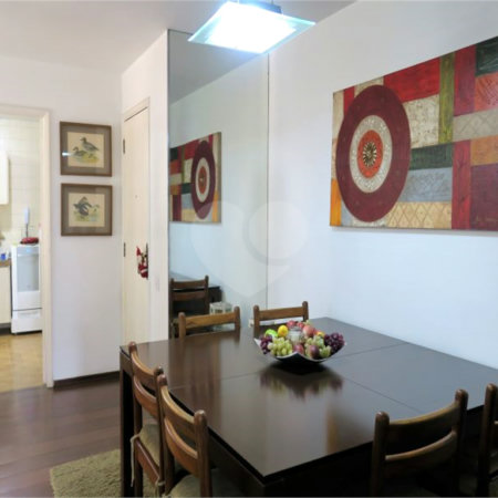 Apartamento à venda com 3 quartos, sendo 1 suíte,  em Vila Andrade, São Paulo, SP