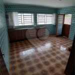 Sobrado à venda com 4 quartos, sendo 1 suíte, em Vila Gomes, São Paulo, SP